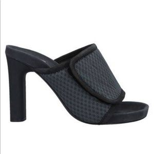 YEEZY Season 6 Graphite Padded Mesh Tech Mule Sandals
